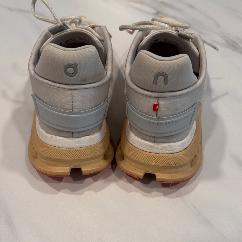 On Running Women’s Cream and Tan Athletic Shoes - Picture 5 of 6